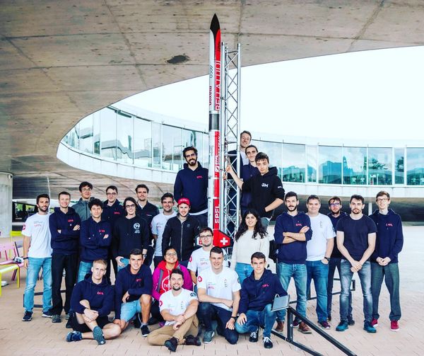 epfl rocket assembled with bella lui 2