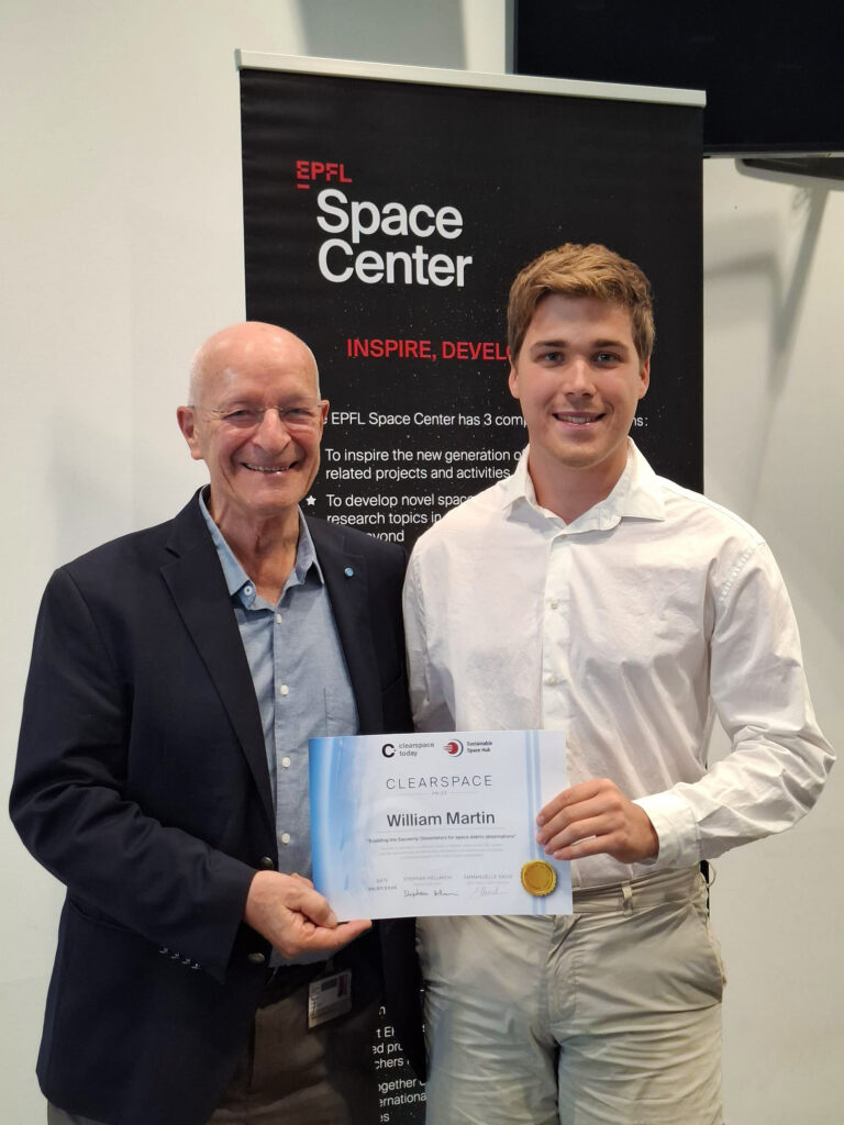 The ClearSpace Prize was presented to William Martin by Claude Nicollier, who was also a member of the jury. © EPFL Space Center, 2025
